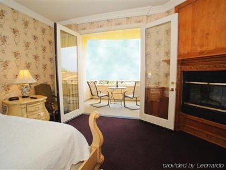 Inn At Churon Winery テメキュラ 部屋 写真