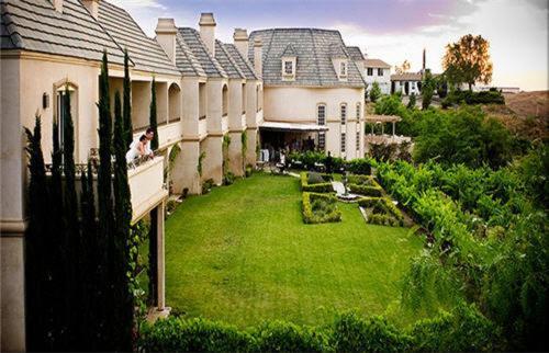 Inn At Churon Winery テメキュラ エクステリア 写真