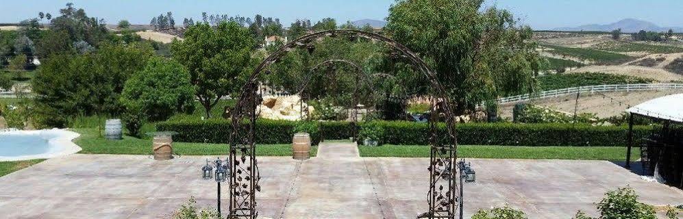 Inn At Churon Winery テメキュラ エクステリア 写真